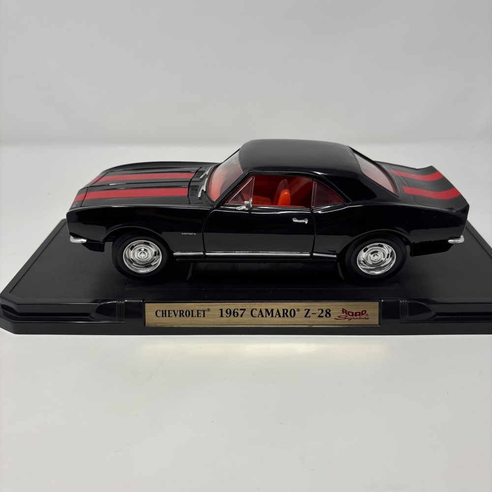 1967 Chevrolet Camaro Z-28 1:18 Road Signature Diecast Black Red Stripes w Stand